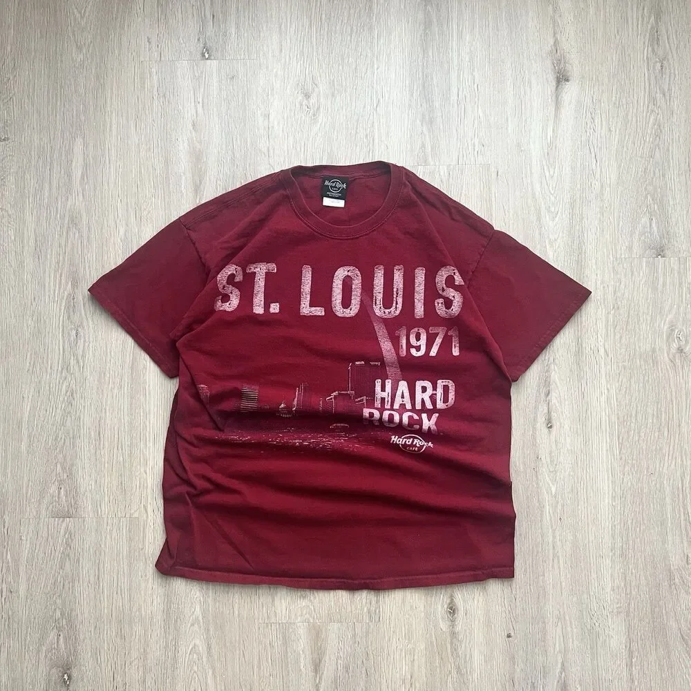 Hard Rock Cafe St Louis Graphic T-Shirt Mens L Red City Gateway Arch Y2K Style